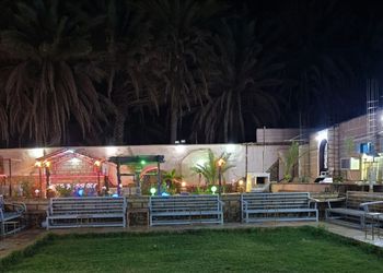 استراحة بجلسات خارجيه