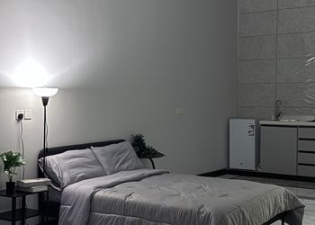 استديو بدخول ذاتي وسرير مريح 