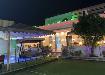 استراحة بجلسة خارجية و مجالس