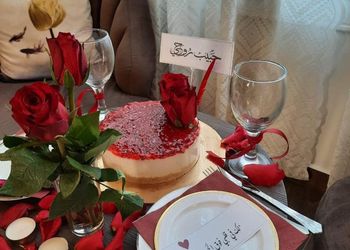 شاليه بمجلس كبير مطل على المسبح
