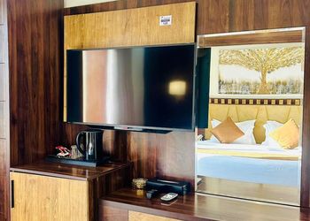 استديو بسرير ماستر وأثاث مريح 