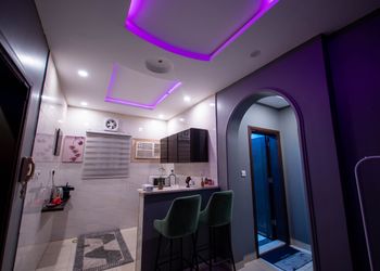 استديو بأثاث مريح وبسيط 