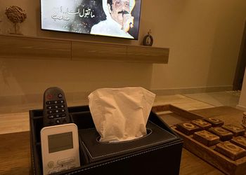 شقة بصالة وغرفة نوم