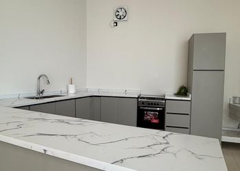 شالية بألعاب اطفال 