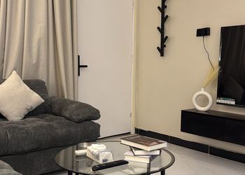 استديو بسرير ماستر وجلسة جانبية