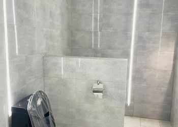 شاليه بمسبح وجلسه خارجيه