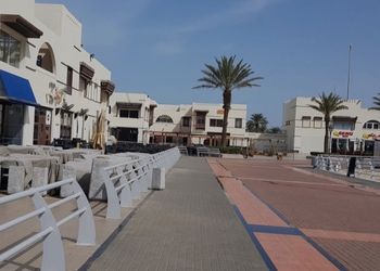 شاليه بإطلاله على البحر