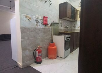 شقة بغرفة نوم وصالة جلوس 