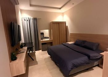 استديو بأثاث مريح وبسيط 