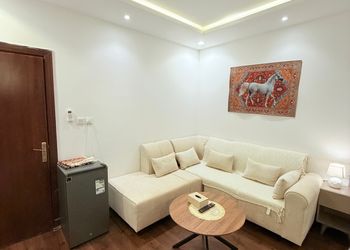استديو بدخول ذاتي وتصميم أنيق 