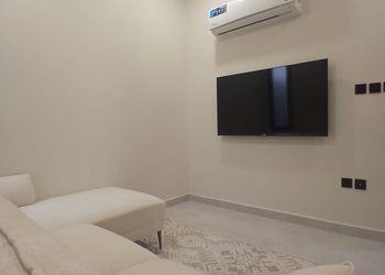 شقة بغرفة نوم وصالة 