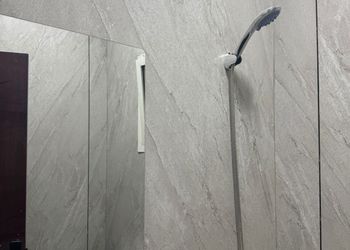 استديو بسريرين مفردة ودخول ذاتي 