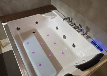 استديو بسرير ماستر وتصميم مميز 