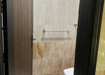 استديو بسرير ماستر وجلسة جانبية