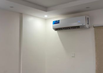 استديو بسرير ماستر وجلسة جانبية 