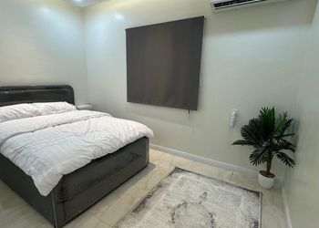 استديو بسرير ماستر