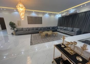شاليه بمسطح اخضر