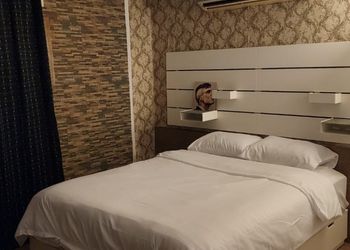 استديو هادئ بسرير ماستر 