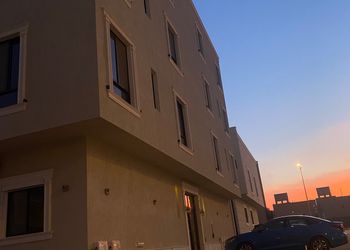 استديو هادئ بدخول ذاتي 