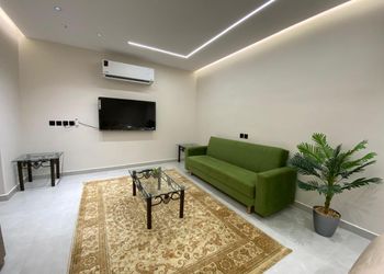 استديو هادئ بدخول ذاتي 