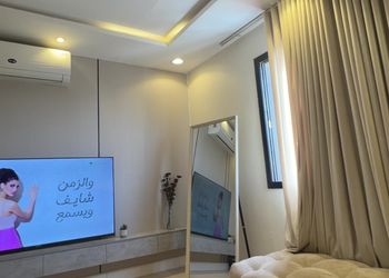 استديو هادئ بدخول ذاتي 