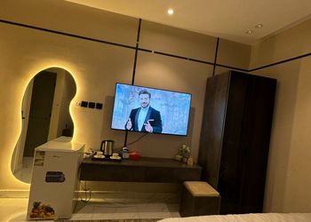 استديو بسرير ماستر وجلسة جانبية