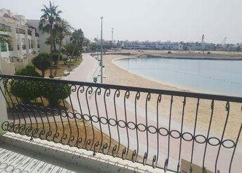 شاليه فاخر ثلاث غرف بإطلالة بحر