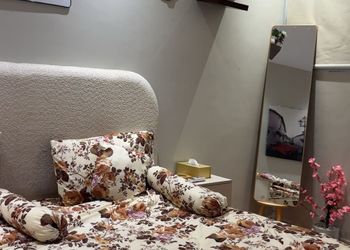 استديو بسرير ماستر