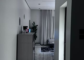 استديو بتصميم أنيق ودخول ذاتي