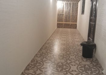 شقة بغرفتين نوم وأثاث مريح
