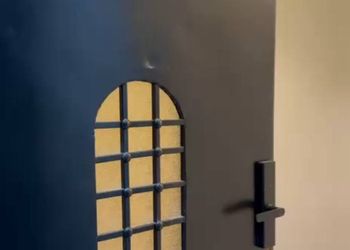 شقة بغرفتين نوم وصالة