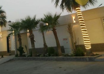 شاليه بعدة مجالس 