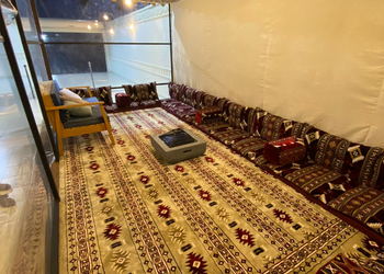 كوخ بثلاث غرف نوم ومسبحين 