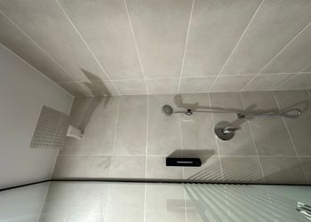 استديو هادئ بدخول ذاتي 