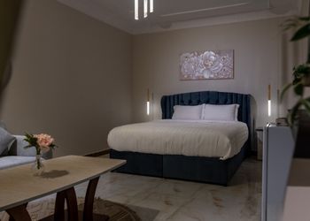 استديو هادئ بدخول ذاتي 