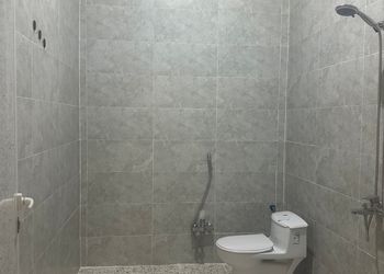 شاليه بمجالس واسعة وغرفة نوم