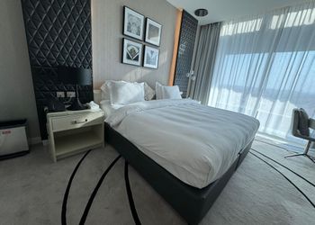 استديو بسرير ماستر وإطلالة مميزة