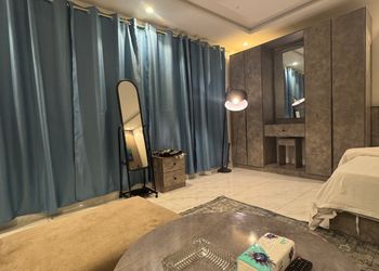استديو بسرير ماستر