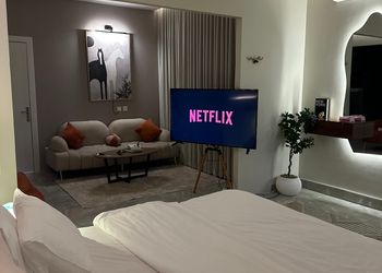 استديو بتصميم انيق وسرير ماستر 