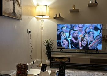 استديو بسرير ماستر وجلسة جانبية 