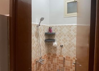 استديو حديث بدخول ذاتي