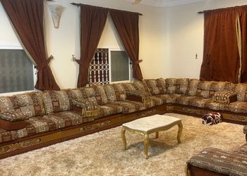 دور بمجلس وثلاث غرف نوم