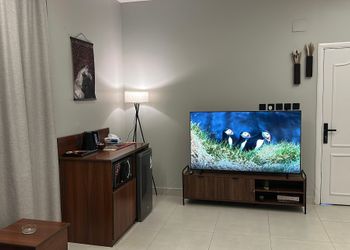 استديو بسرير ماستر وجلسة جانبية 