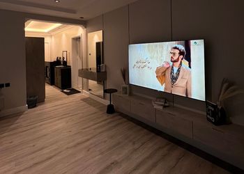 استديو بتصميم أنيق ودخول ذاتي