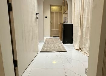 استديو بسرير ماستر وجلسة 
