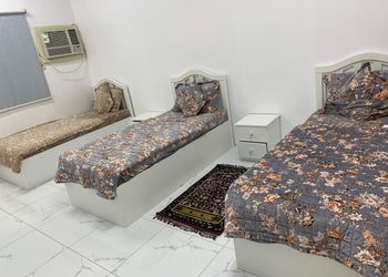 شقة بغرفتين نوم وصالة 