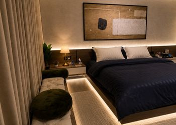 استديو بألوان مريحة وأثاث راقي