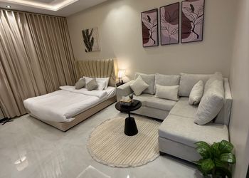 استديو بدخول ذاتي وتصميم هادئ 