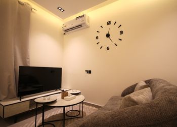 استديو بسرير ماستر