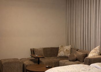 استديو هادئ بسرير ماستر 